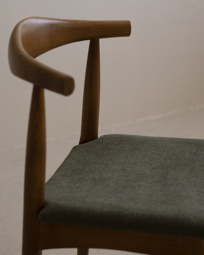 Nekane - Silla de madera olmo tono roble oscuro y asiento tapizado color verde de 79x49cm, PREVENTA DISPONIBLE FINALES DE JULIO