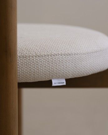 Elaia - Silla de madera de haya con asiento tapizado color blanco de 75x38cm PRODUCTO EN PREVENTA DISPONIBLE A FINALES DE JULIO