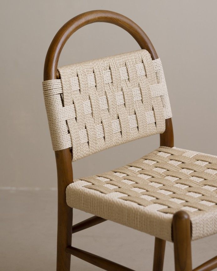 Mar-Silla de madera olmo tono roble oscuro asiento trenzado de cuerda color blanco de 87x47cm PREVENTA DISPONIBLE FINALES JULIO