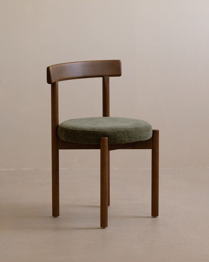 Elaia - Silla de madera de haya con asiento tapizado color verde de 75x38cm, PRODUCTO EN PREVENTA DISPONIBLE A FINALES DE JULIO