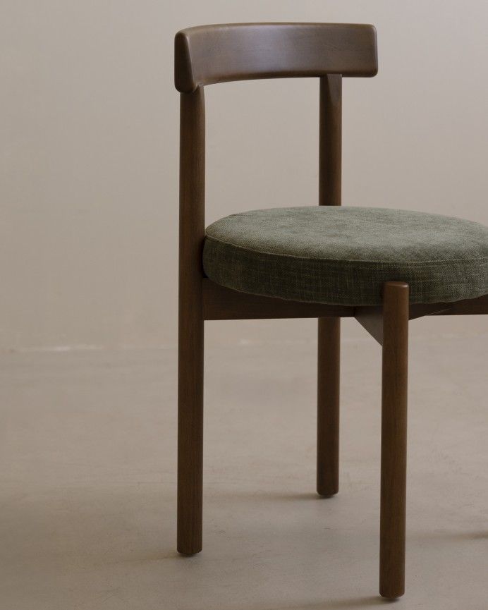 Elaia - Silla de madera de haya con asiento tapizado color verde de 75x38cm, PRODUCTO EN PREVENTA DISPONIBLE A FINALES DE JULIO