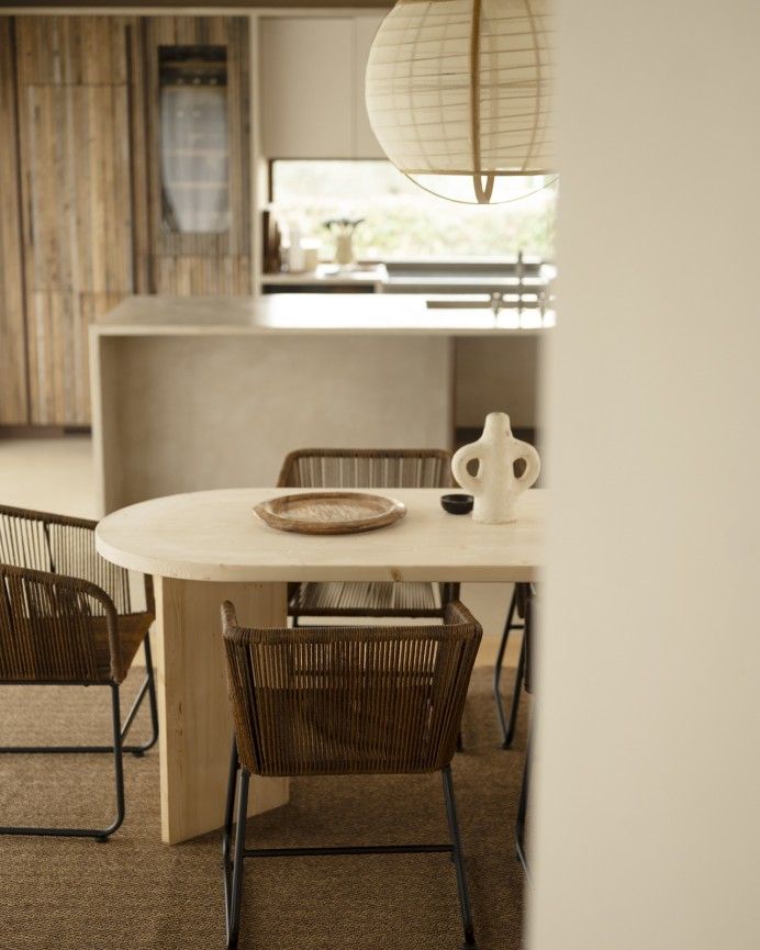 Koji - Mesa de comedor de madera maciza en tono natural de varias medidas