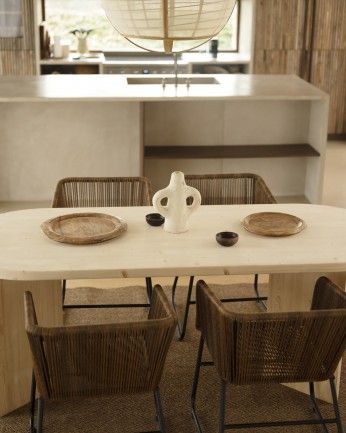 Koji - Mesa de comedor de madera maciza en tono natural de varias medidas