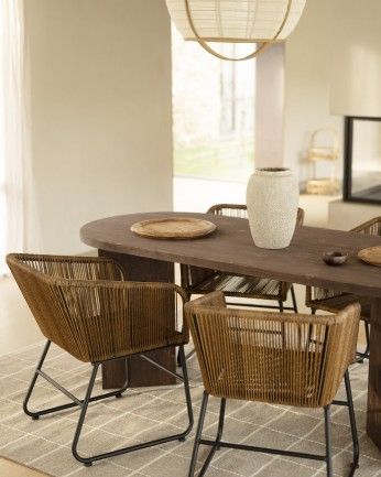 Koji - Mesa de comedor de madera maciza en tono nogal de varias medidas