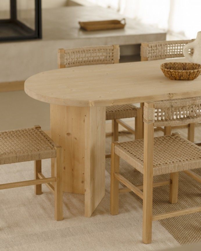 Koji - Mesa de comedor de madera maciza en tono roble medio de varias medidas