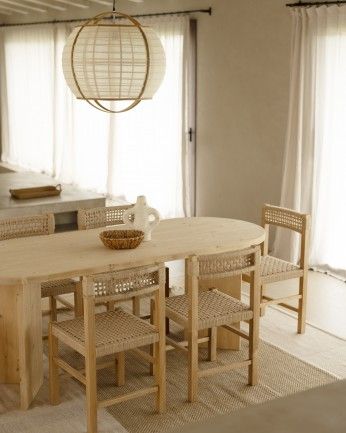 Koji - Mesa de comedor de madera maciza en tono roble medio de varias medidas