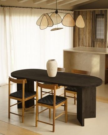 Koji - Mesa de comedor barnizada de madera maciza en tono negro de varias medidas