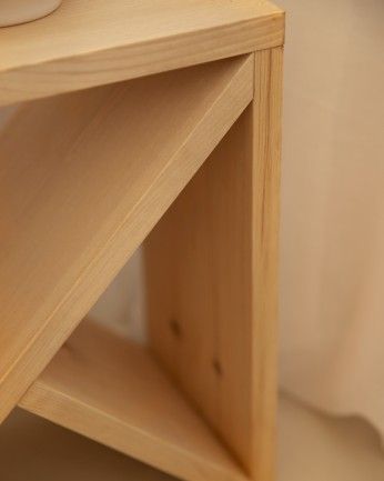 Antibes - Mesita de noche o auxiliar de madera maciza en tono roble medio de varias medidas
