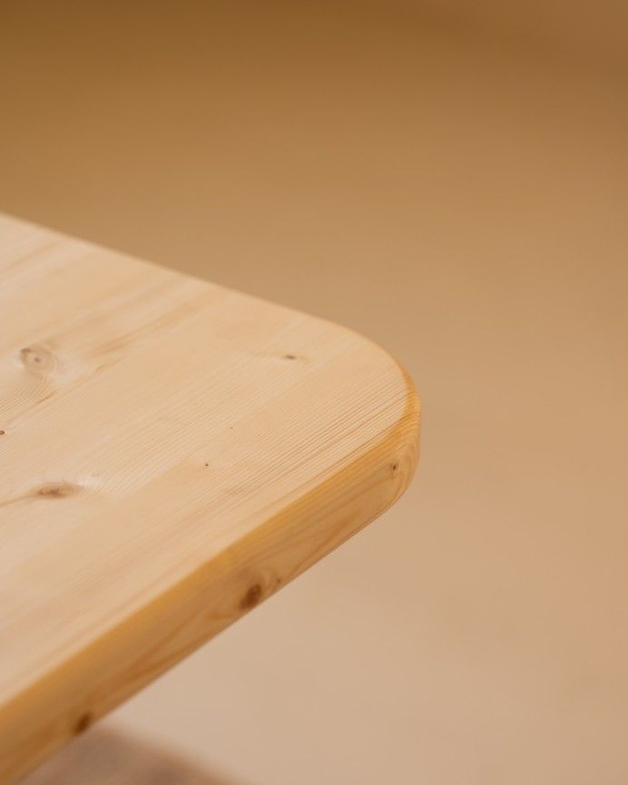 Haruto - Mesa de comedor de madera maciza tono natural de varias medidas