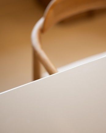 Haruto - Mesa de comedor de laca brillo en tono blanco roto de varias medidas