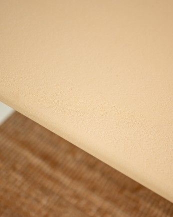 Haruto - Mesa de centro de microcemento tono blanco roto de varias medidas