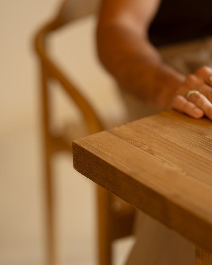Luxor - Mesa de comedor de madera maciza tono roble oscuro de varias medidas