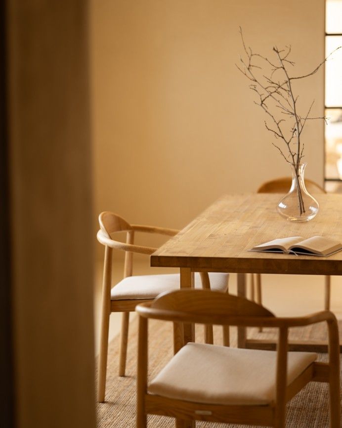 Luxor - Mesa de comedor de madera maciza tono roble medio de varias medidas