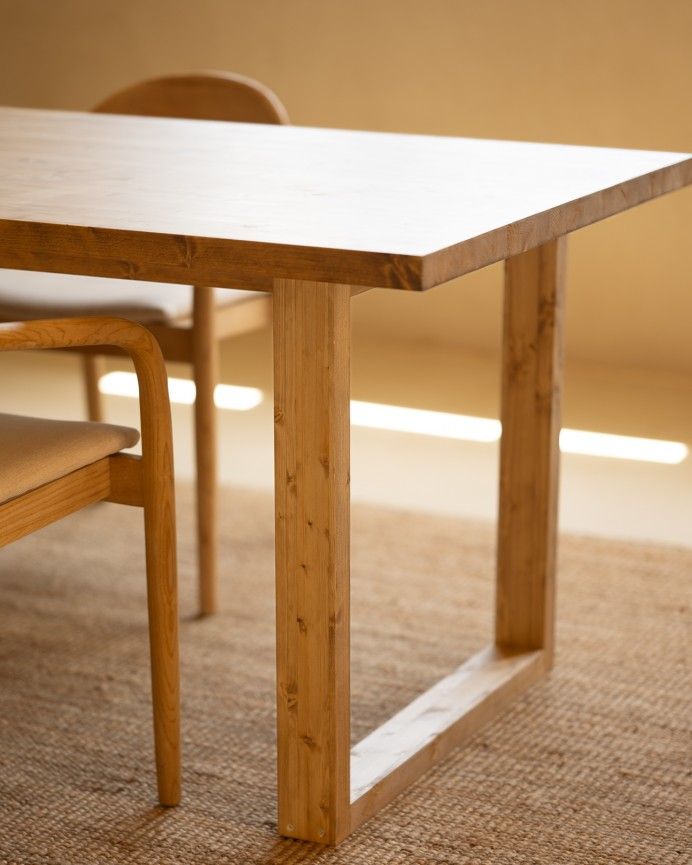 Luxor - Mesa de comedor de madera maciza tono roble medio de varias medidas