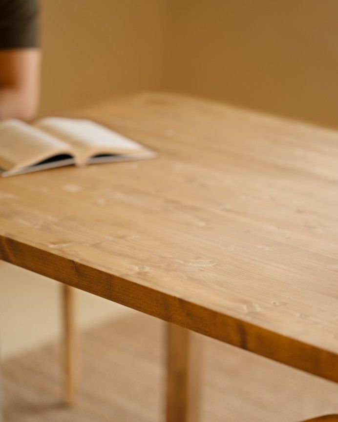 Luxor - Mesa de comedor de madera maciza tono roble medio de varias medidas