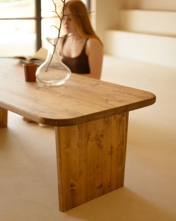 Haruto - Mesa de centro de madera maciza tono roble oscuro de varias medidas
