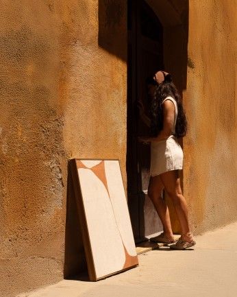 Ari - Cuadro teja decorativo sobre algodón con bastidor de madera pintado artesanalmente con pintura al óleo en varias medidas